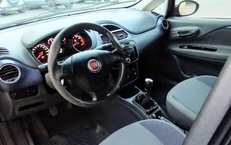 
								Fiat Punto Attractive 2014 Hatchback 5 Puertas Nafta full									