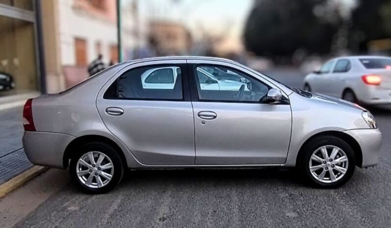 
								Toyota Etios XLS 2016 Sedán 4 Puertas Nafta full									